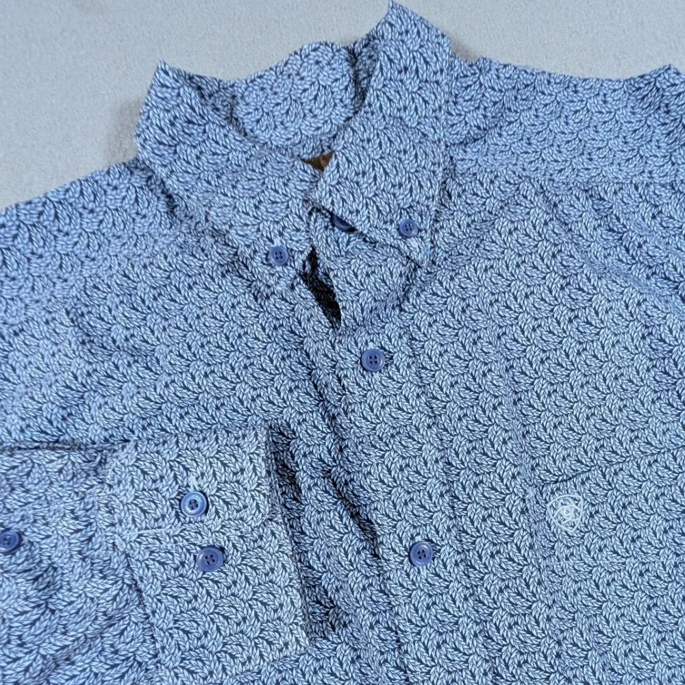 Ariat Button Down Shirt Mens Medium Blue Long Sleeve Western Cowboy